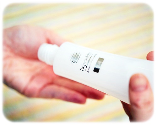 リプロスキンはニキビ跡対策クリーム